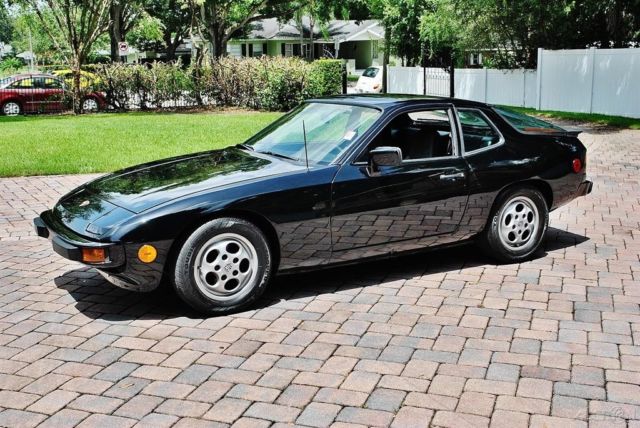 1987 Porsche 924 S Hatchback - photo 10