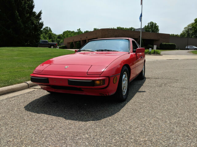 1987 Porsche 924 S - photo 2