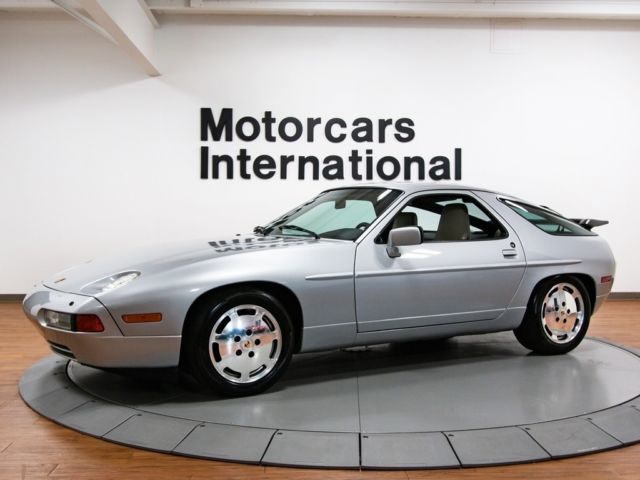1987 Porsche 928 S4 45490 Miles Silver Metallic 5.0L NA V8 double overhead cam 1987 Porsche 928 S4