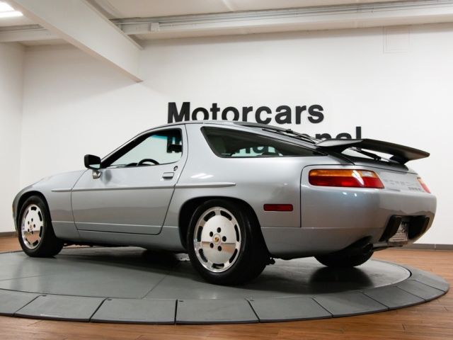 1987 Porsche 928 S4 - photo 5