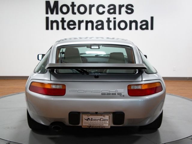 1987 Porsche 928 S4 - photo 7