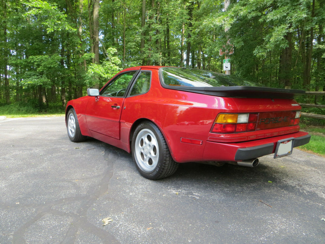 1987 Porsche 944 - photo 3