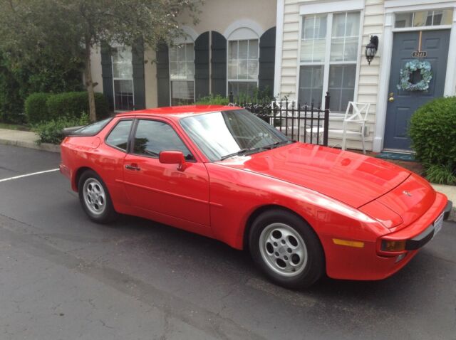 1987 Porsche 944 Base Automatic Garage Kept 1987 Porsche 944 Base