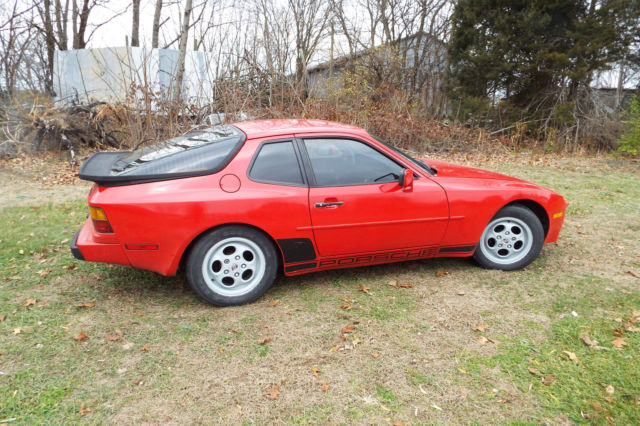 1987 Porsche 944 Base Coupe 2-Door - photo 11