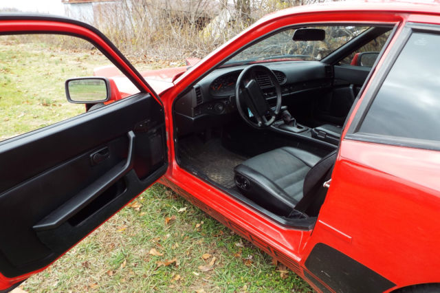 1987 Porsche 944 Base Coupe 2-Door - photo 5