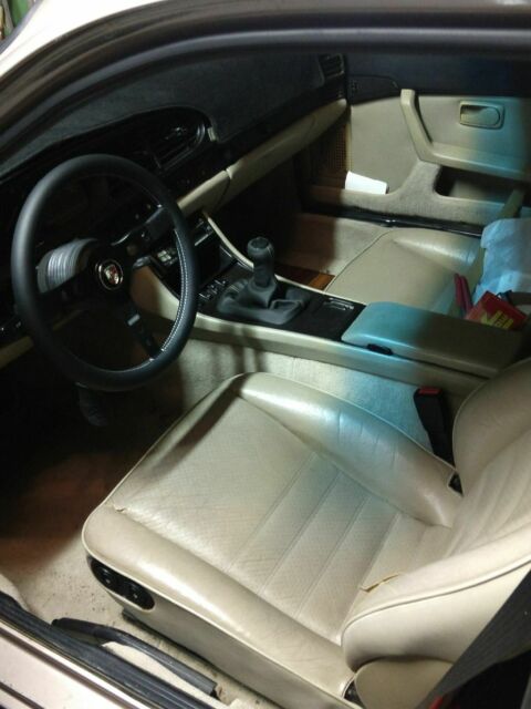 1987 Porsche 944 Base, manual transmission - photo 7