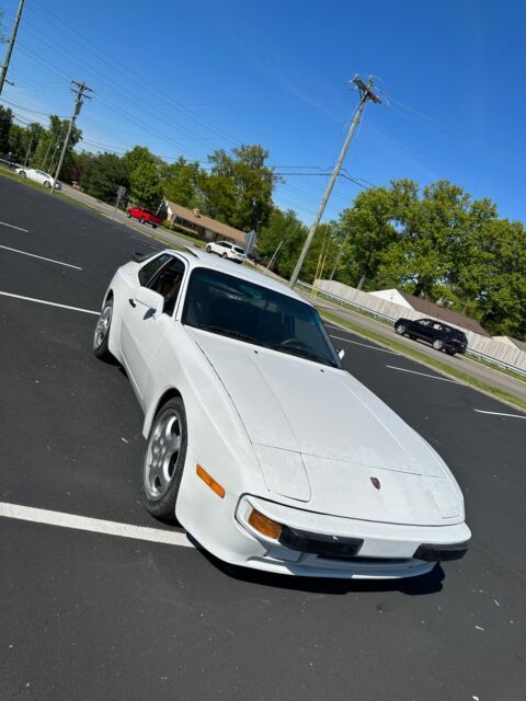 1987 Porsche 944 S - photo 2