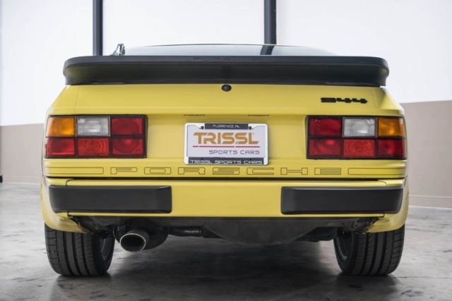 1987 Porsche 944 Low Miles Very Original - photo 4