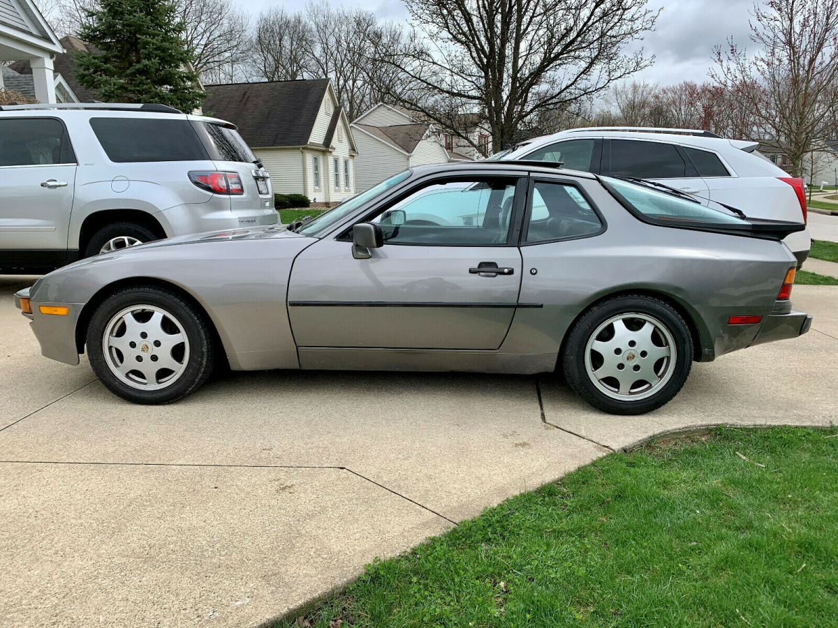 1987 Porsche 944 - photo 3