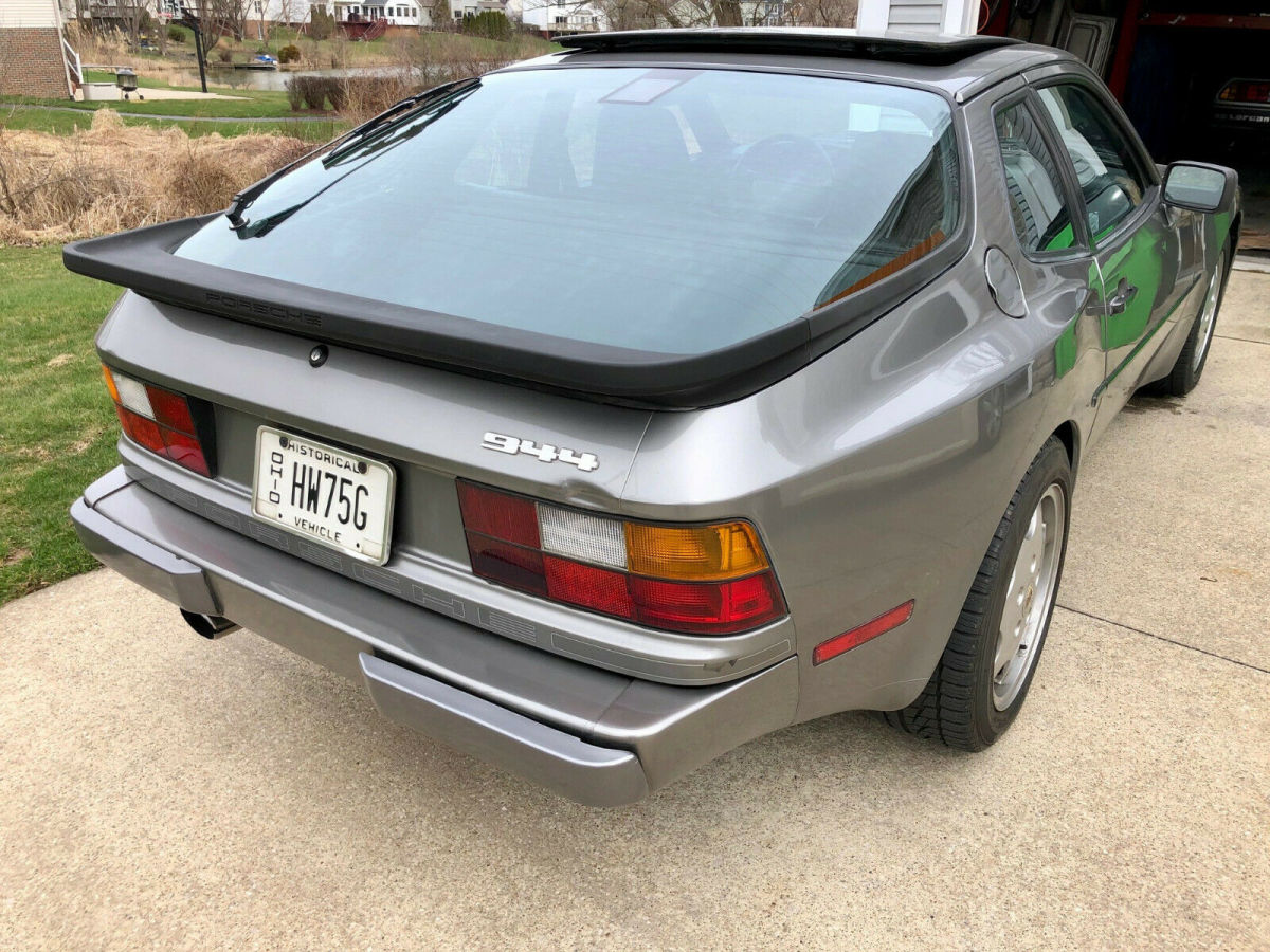 1987 Porsche 944 - photo 5