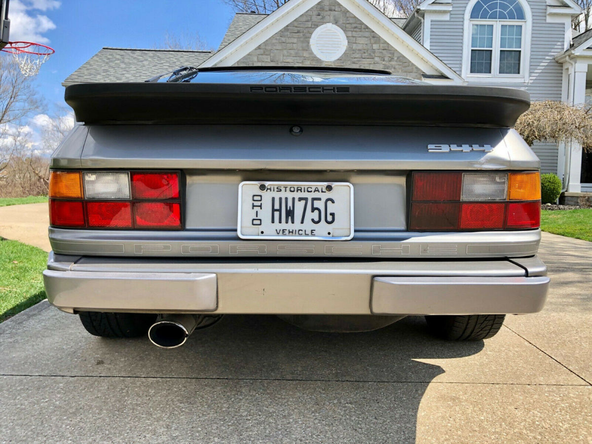 1987 Porsche 944 - photo 9