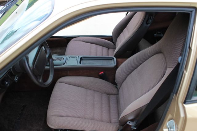 1987 Porsche 944 Beautiful Florida Low-Mileage Well Maintained - photo 13