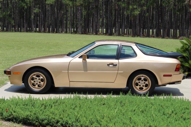 1987 Porsche 944 Beautiful Florida Low-Mileage Well Maintained - photo 3