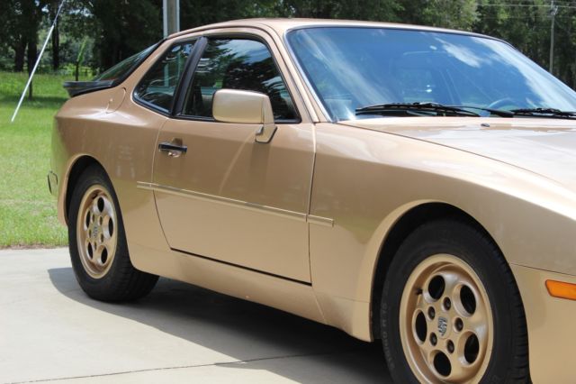 1987 Porsche 944 Beautiful Florida Low-Mileage Well Maintained - photo 8