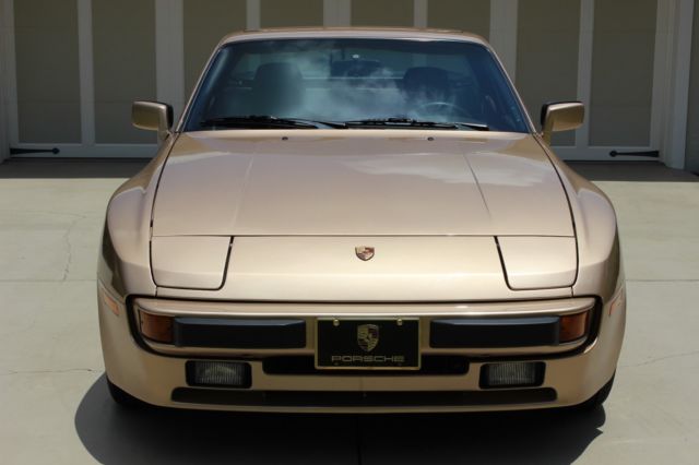 1987 Porsche 944 Beautiful Florida Low-Mileage Well Maintained - photo 9
