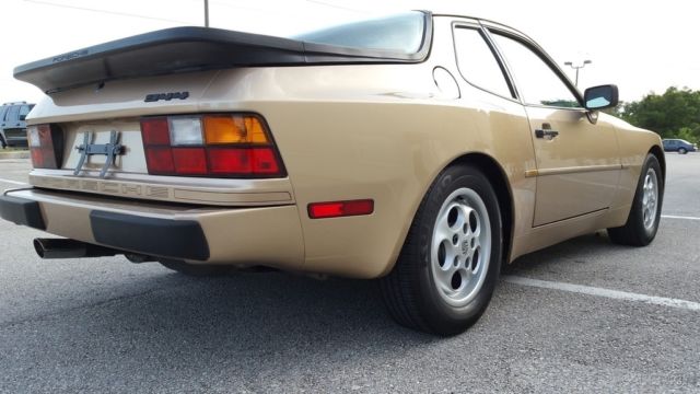 1987 Porsche 944 ONE OF A KIND ALL ORIGINAL FLORIDA NO RESERVE!! - photo 6