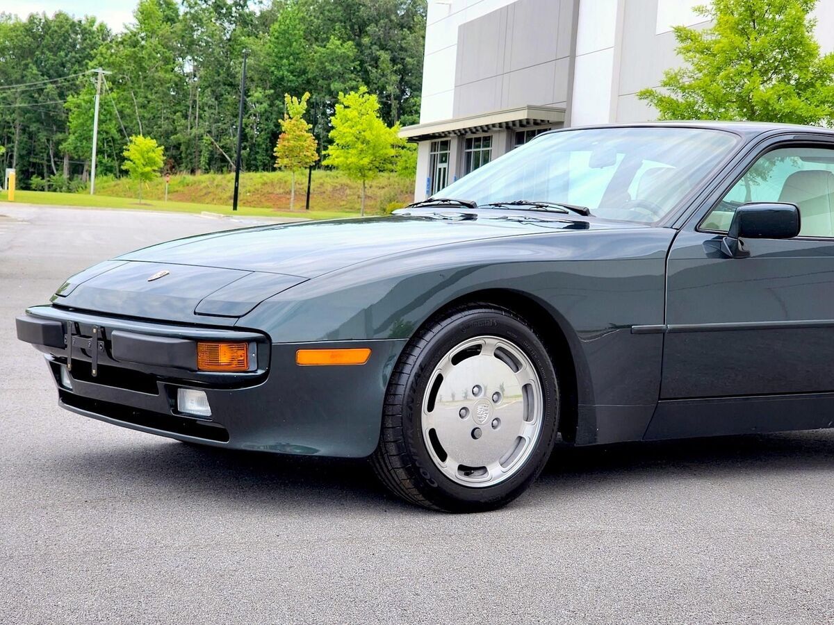 1987 Porsche 944 - photo 3