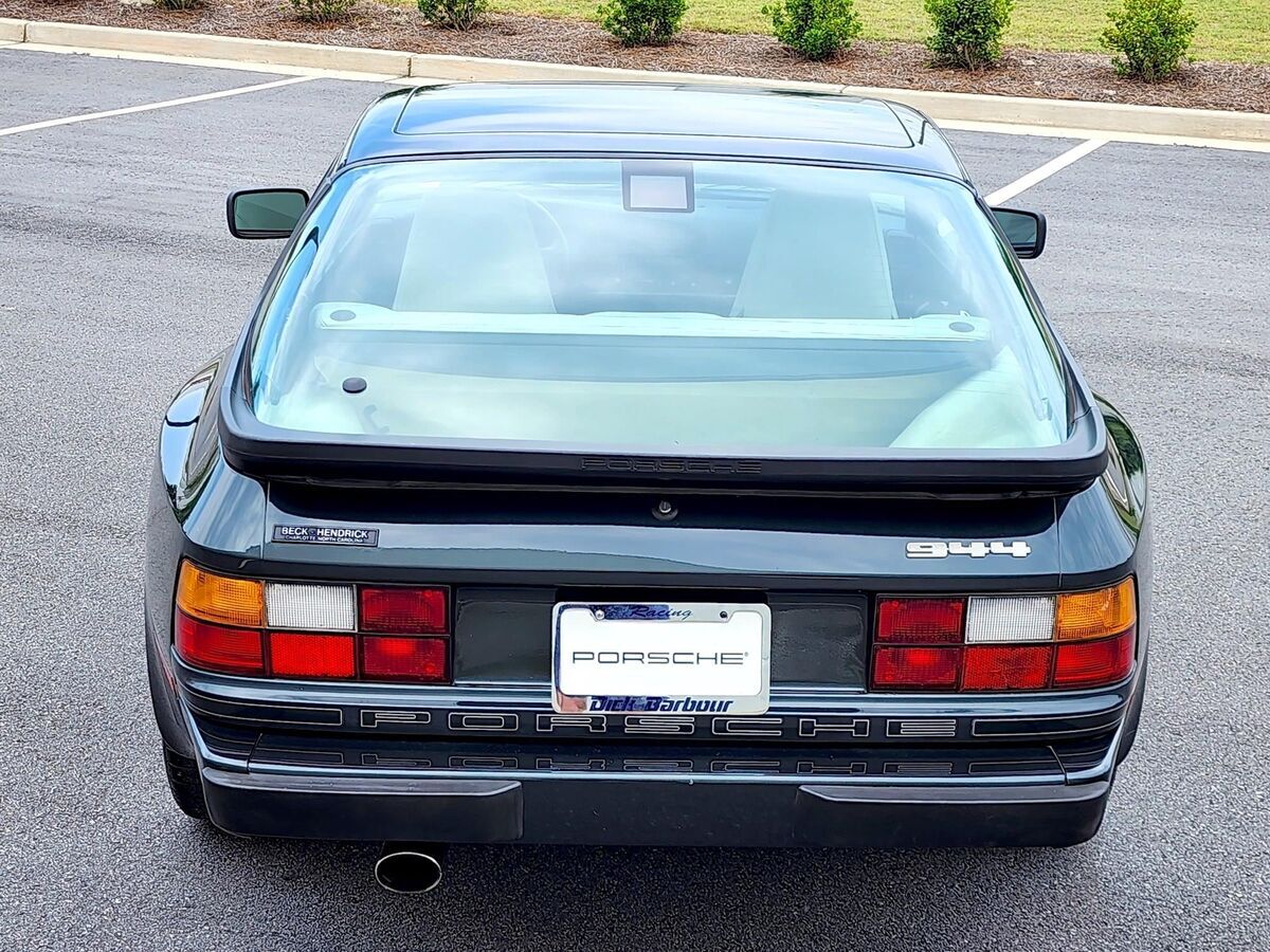 1987 Porsche 944 - photo 7