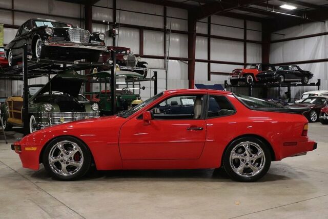 1987 Porsche 944 S - photo 2