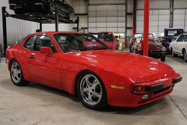 1987 Porsche 944 S - photo 7