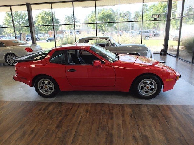 1987 Porsche 944 - photo 3