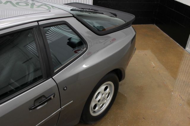 1987 Porsche 944 S - photo 12