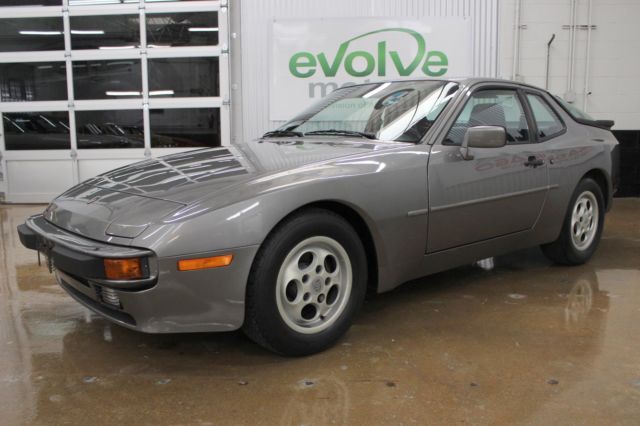 1987 Porsche 944 S - photo 7