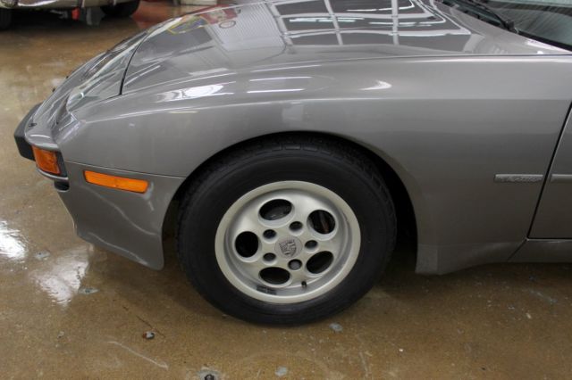 1987 Porsche 944 S - photo 9
