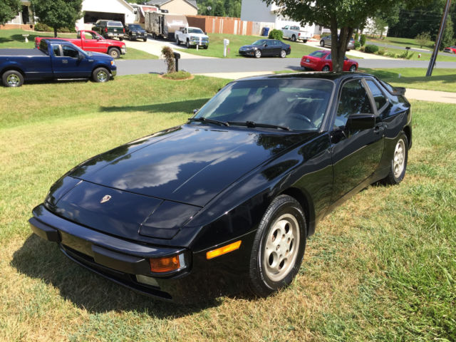 1987 Porsche 944 *Southern Car* No Rust* Nice car* 1987 Porsche 944 Base