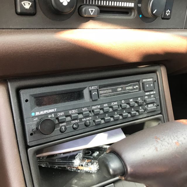 1987 Porsche 944 STD - photo 4