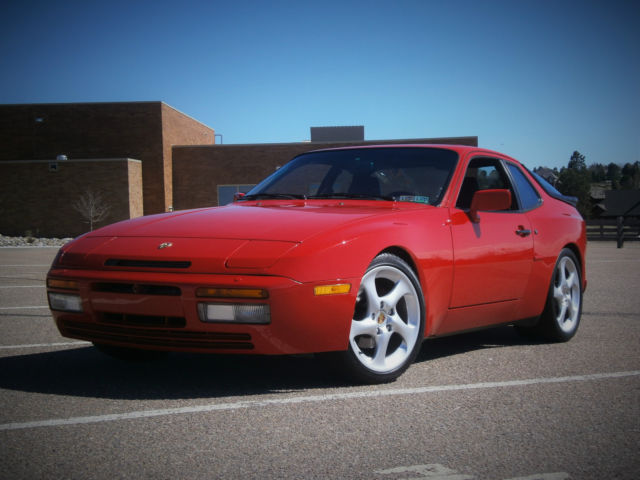 1987 Porsche 944 Turbo 1987 Porsche 944