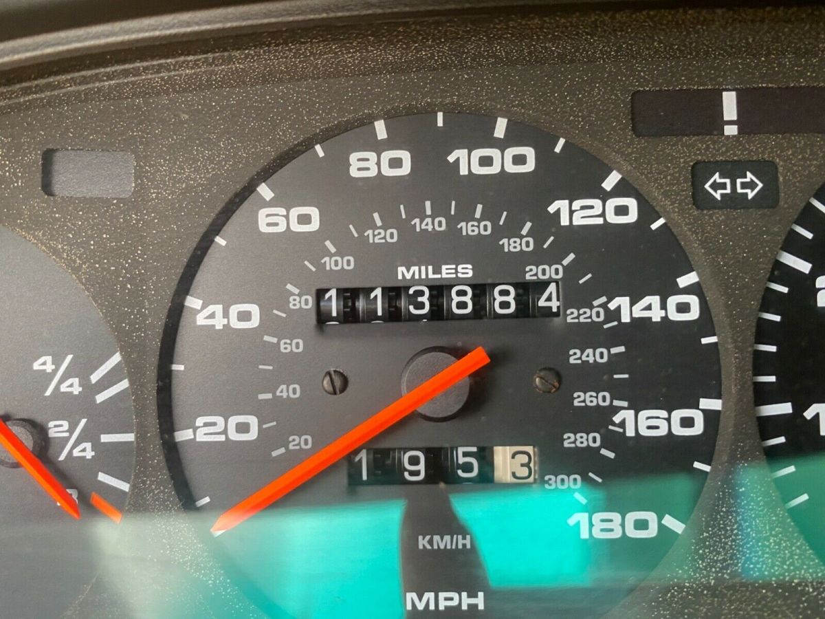 1987 Porsche 944 - photo 13