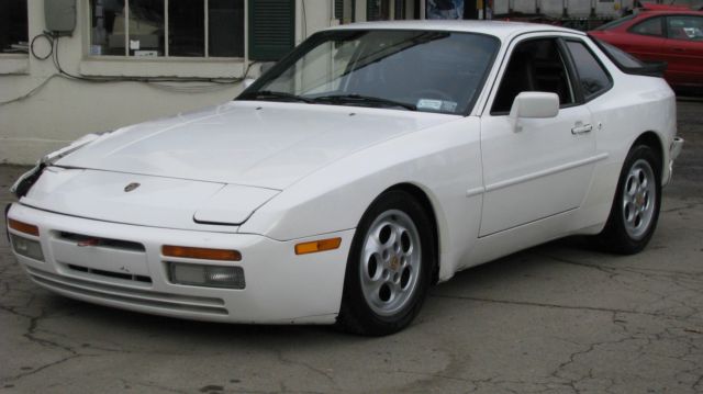 1987 Porsche 944 Turbo, 951, 5-Speed Manual, Alpine White, Needs Work, L@@K! 1987 Porsche 944 --