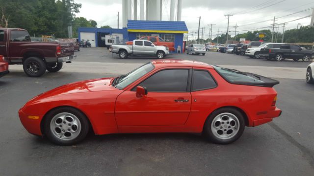 1987 Porsche 944 - photo 2