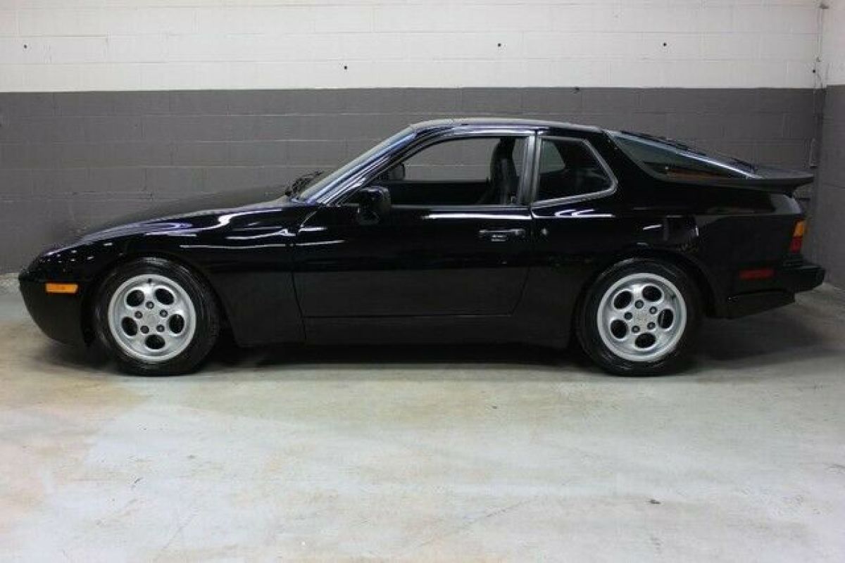1987 Porsche 944 - photo 2