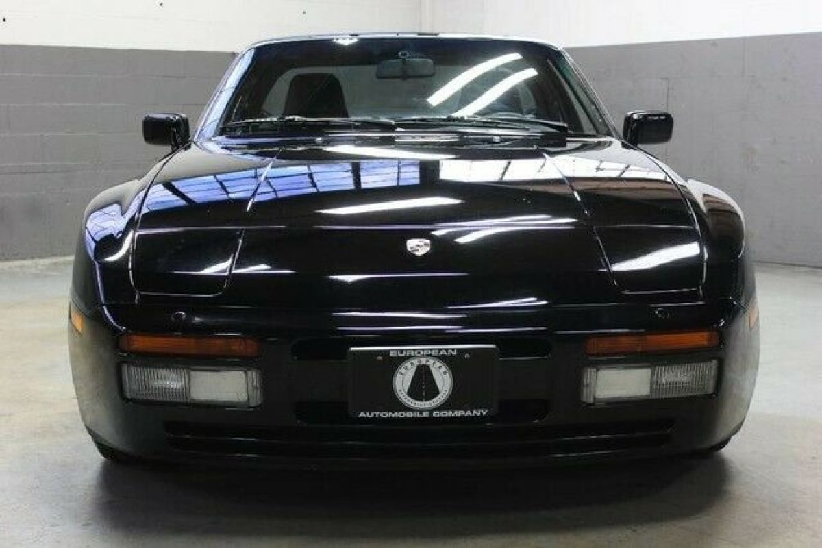 1987 Porsche 944 - photo 3