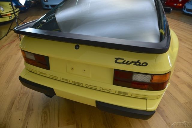1987 Porsche 944 Turbo - photo 10