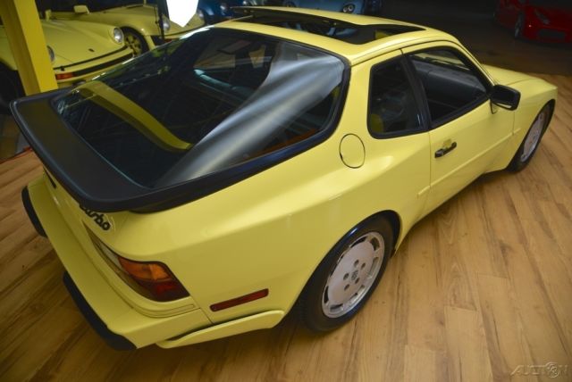 1987 Porsche 944 Turbo - photo 9