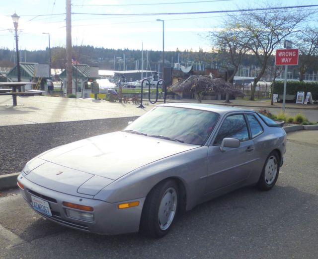 1987 Porsche 944 Turbo/ Sunroof Delete 1987 Porsche 944