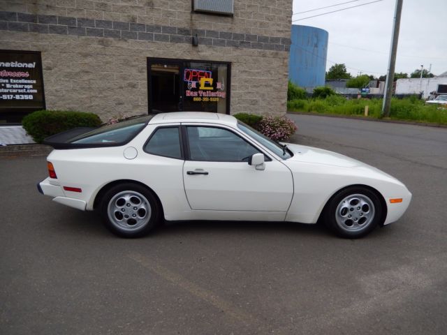 1987 Porsche 944 FACTORY TOURING PACKAGE - photo 3