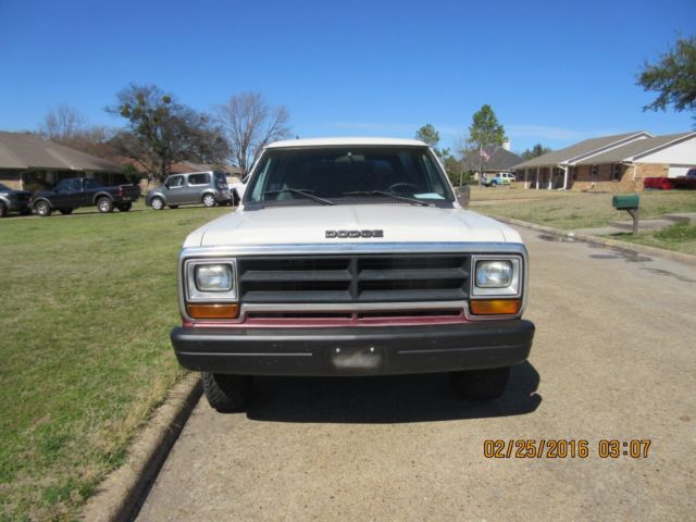 1987 Dodge Ramcharger - photo 2