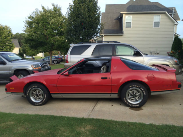 1987 Pontiac Firebird base coupe 2-door - photo 4