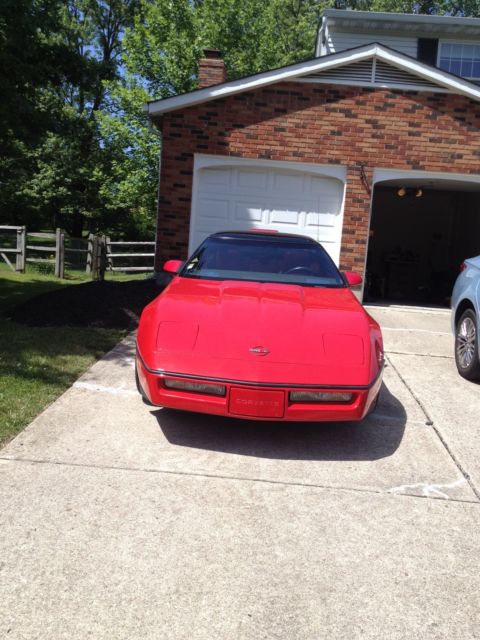 1987 Red/RedCorvette 1987 Chevrolet Corvette