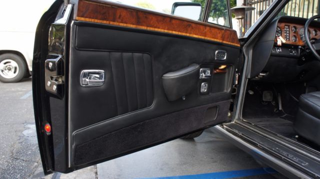 1987 Rolls-Royce Corniche II Base Convertible 2-Door - photo 7