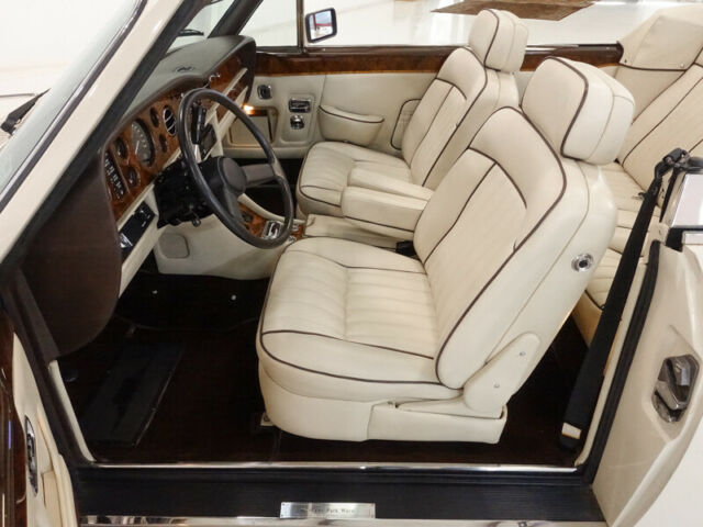 1987 Rolls-Royce Corniche II Convertible - photo 11