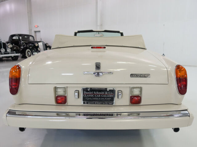 1987 Rolls-Royce Corniche II Convertible - photo 4