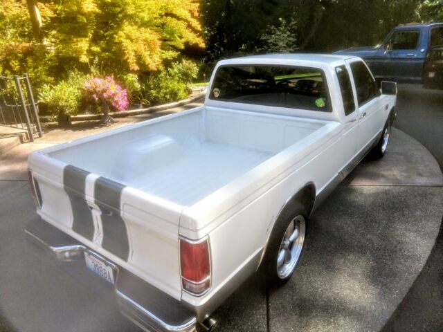 1987 Chevrolet S-10 Tahoe Package - photo 4