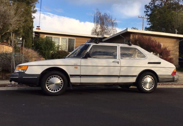 1987 Saab 900 Base Model - photo 3