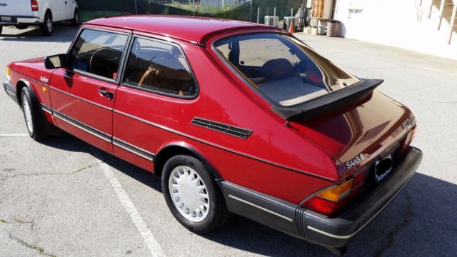 1987 Saab 900 Turbo 16 Valve 2 DR Hatchback 1987 Saab 900