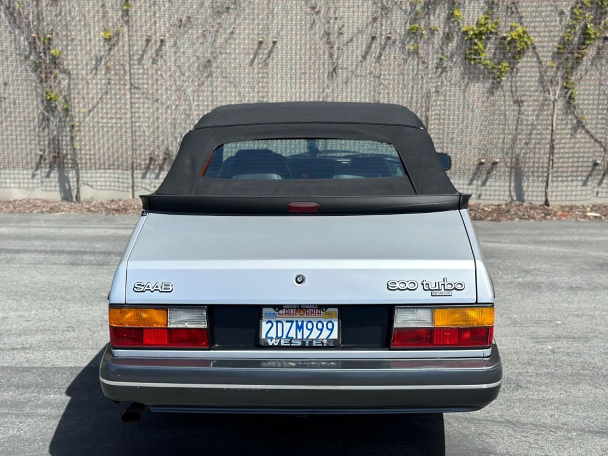 1987 Saab 900 - photo 3